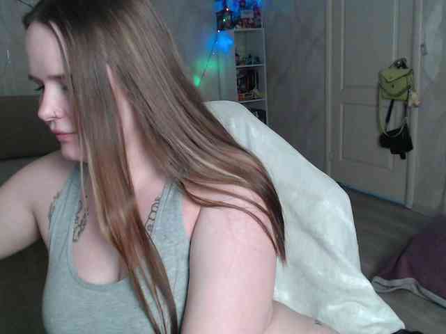 Lizzi-Peach Lizzi-Peach