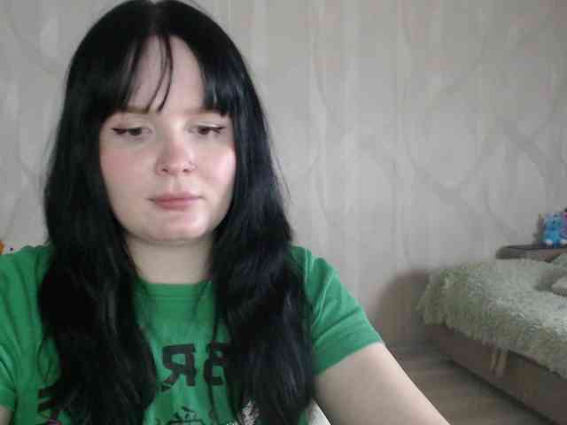 Lizzi-Peach Live Webcam on BongaCams