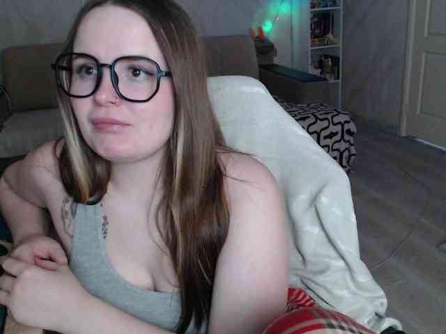 Lizzi-Peach Lizzi-Peach