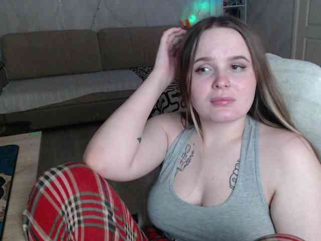 Lizzi-Peach Lizzi-Peach