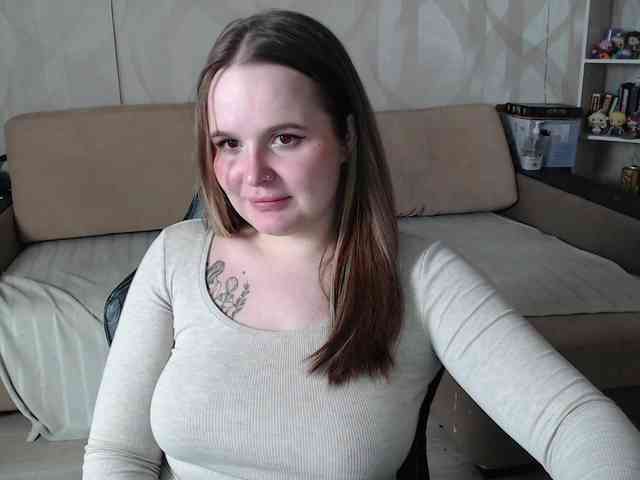Lizzi-Peach webcam