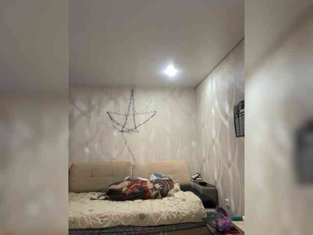 Lizzi-Peach Lizzi-Peach