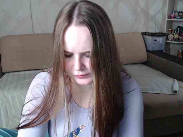 Lizzi-Peach webcam