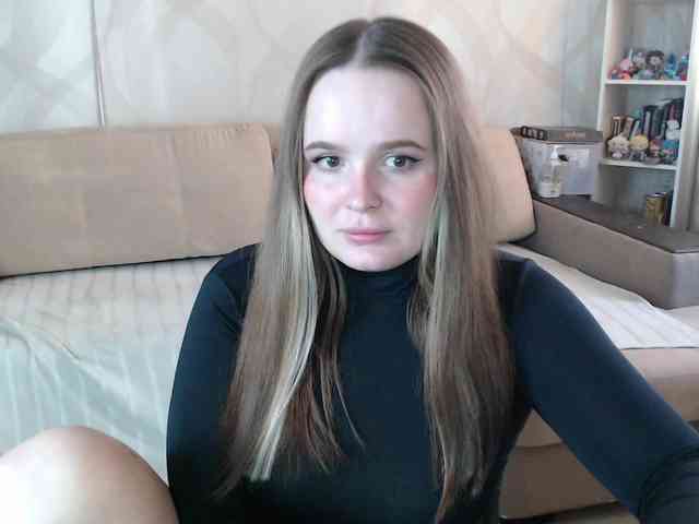 Lizzi-Peach webcam
