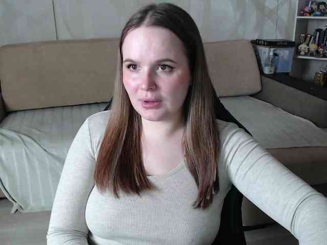 Lizzi-Peach webcam