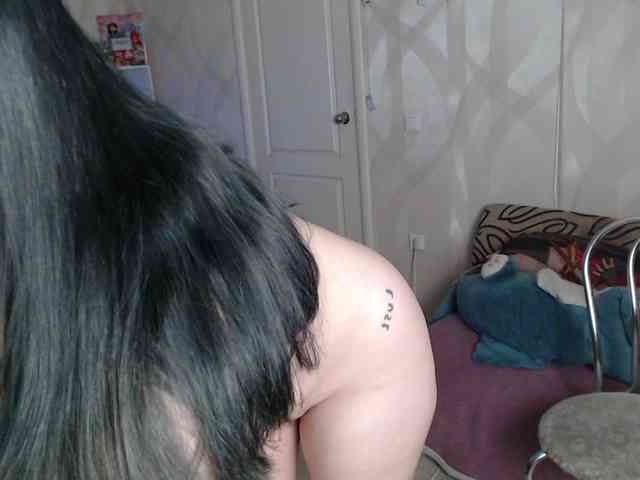 Lizzi-Peach Lizzi-Peach