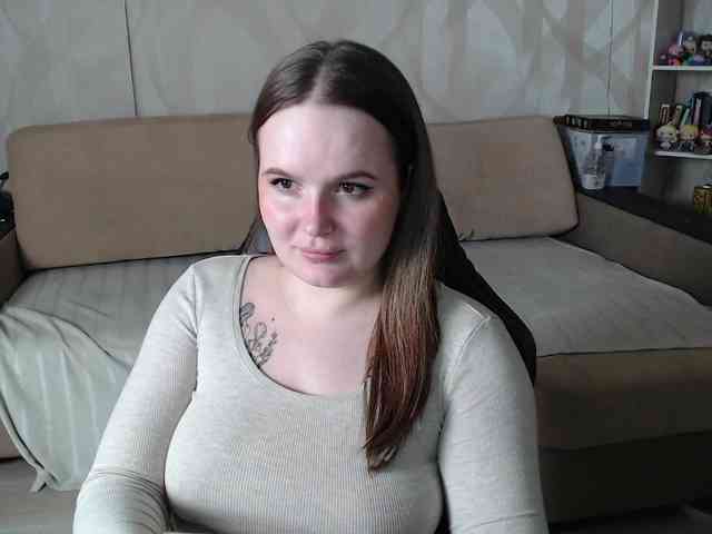 Lizzi-Peach webcam