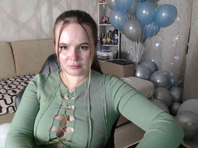 Lizzi-Peach webcam