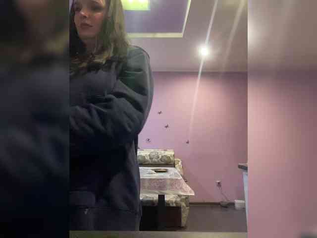 Lizzi-Peach Lizzi-Peach