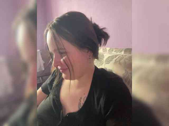 Lizzi-Peach Lizzi-Peach