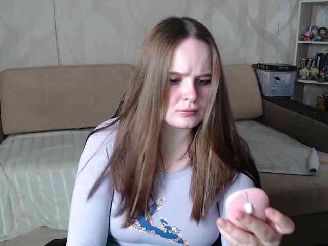 Lizzi-Peach webcam