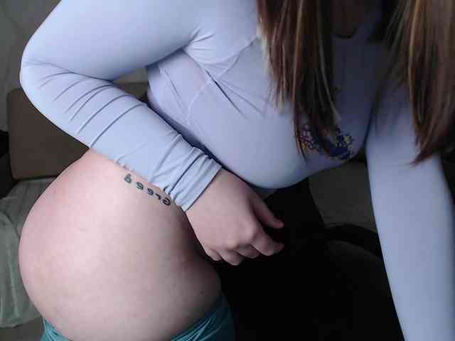 Lizzi-Peach webcam