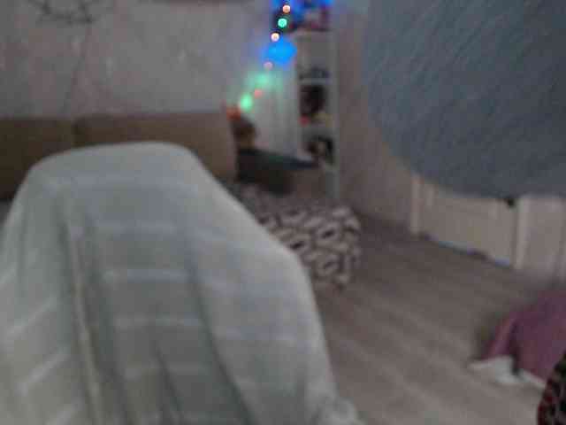 Lizzi-Peach Lizzi-Peach