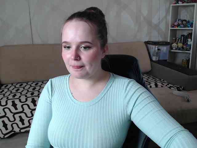 Lizzi-Peach webcam