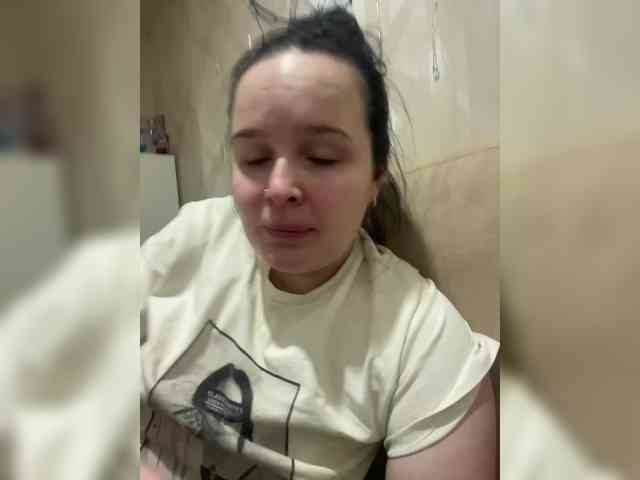 Lizzi-Peach Lizzi-Peach