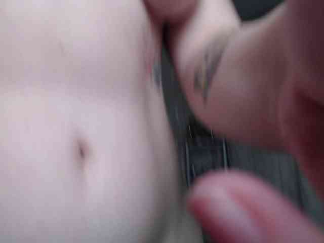 Lizzi-Peach webcam