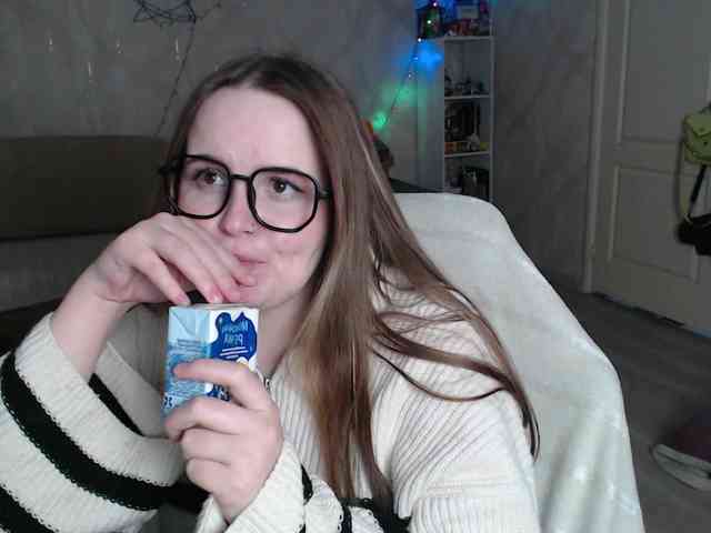 Lizzi-Peach Lizzi-Peach