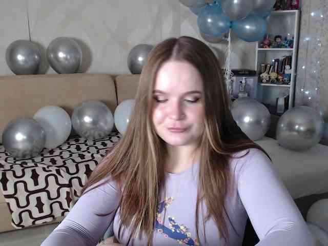 Lizzi-Peach webcam