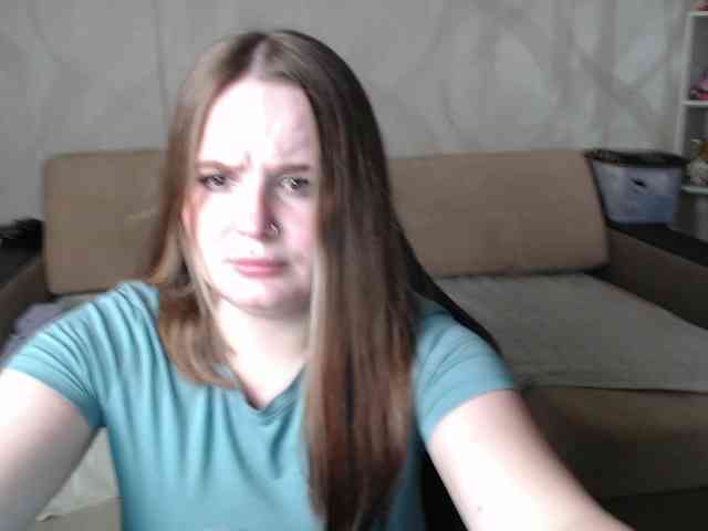 Lizzi-Peach webcam