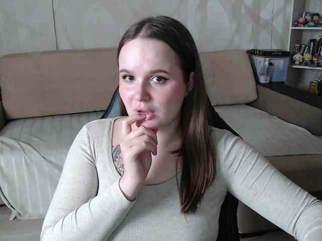 Lizzi-Peach webcam