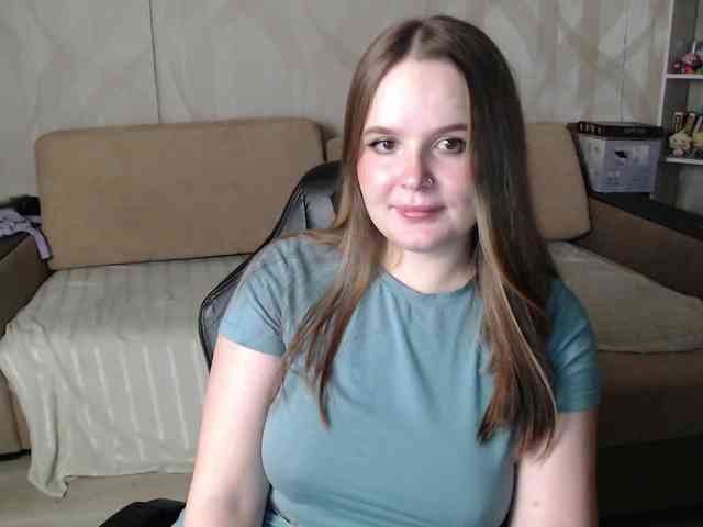 Lizzi-Peach webcam