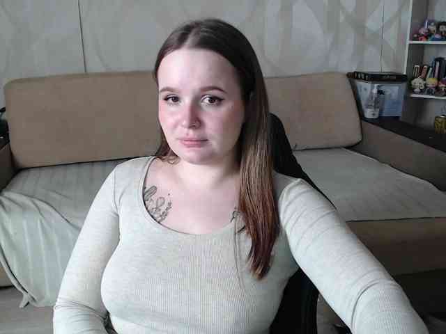 Lizzi-Peach webcam