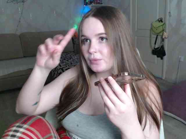 Lizzi-Peach Lizzi-Peach