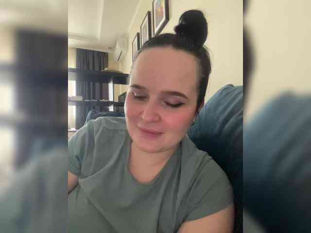 Lizzi-Peach Lizzi-Peach