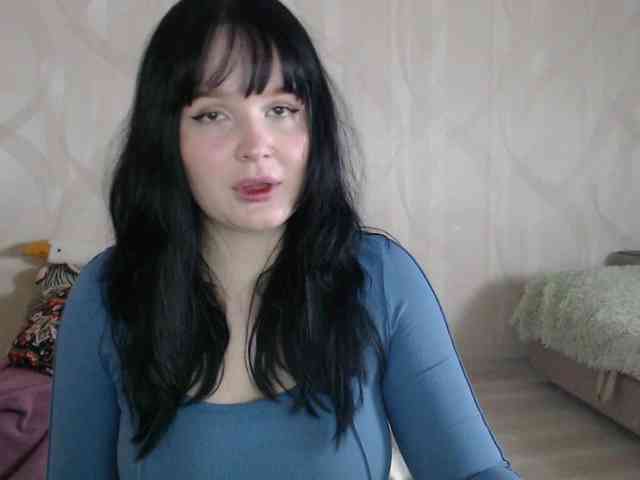 Lizzi-Peach Live Webcam on BongaCams