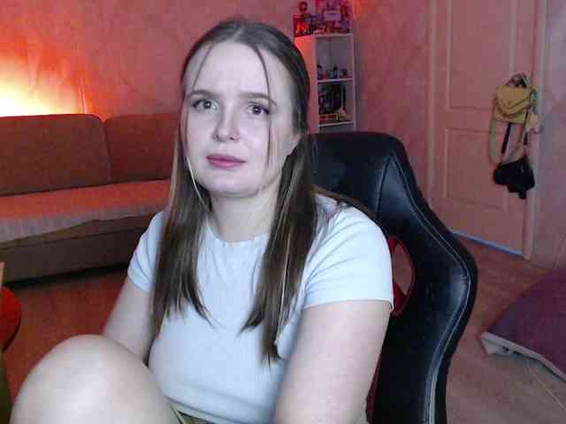 Lizzi-Peach webcam