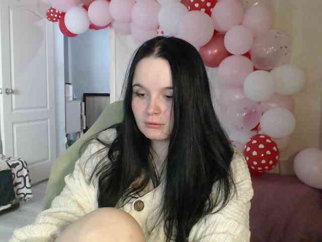 Lizzi-Peach Live Webcam on BongaCams