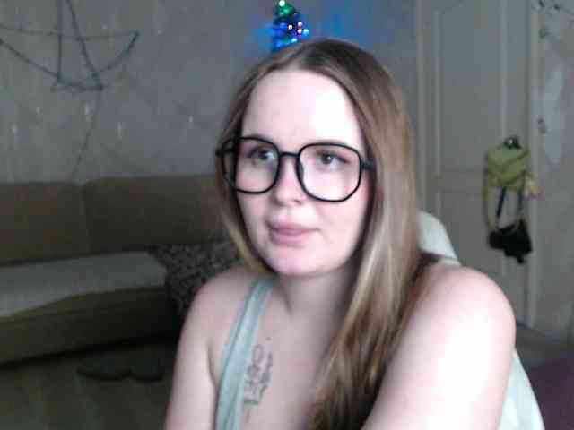 Lizzi-Peach Lizzi-Peach