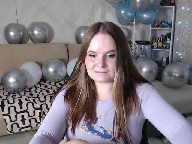 Lizzi-Peach webcam