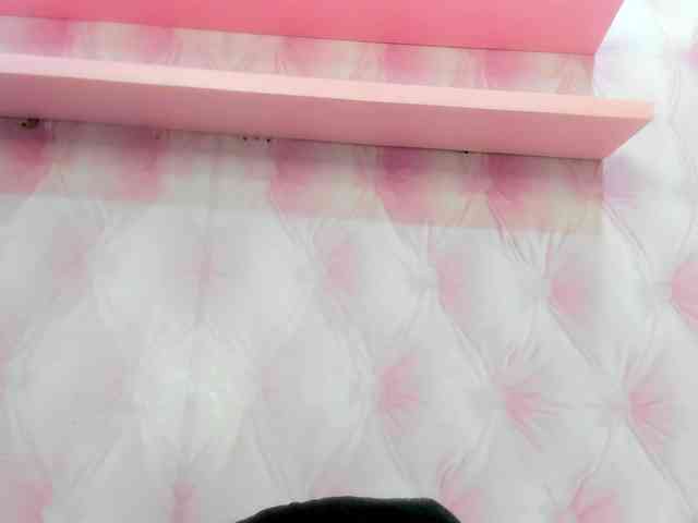 MilaGray webcam