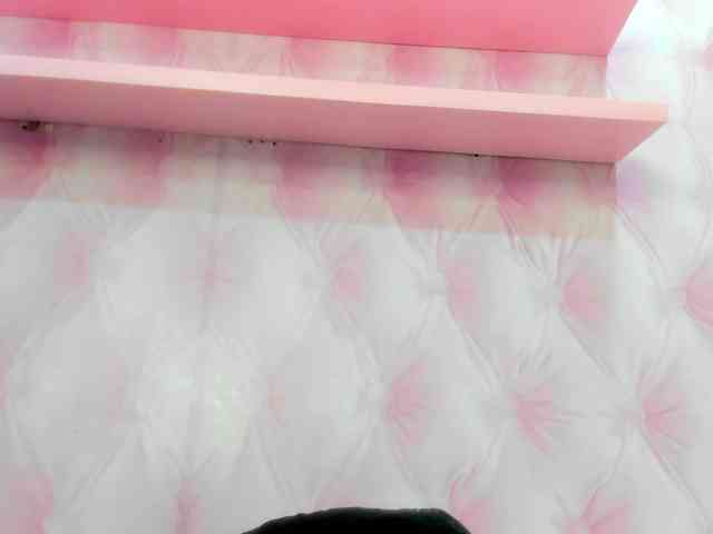 MilaGray webcam