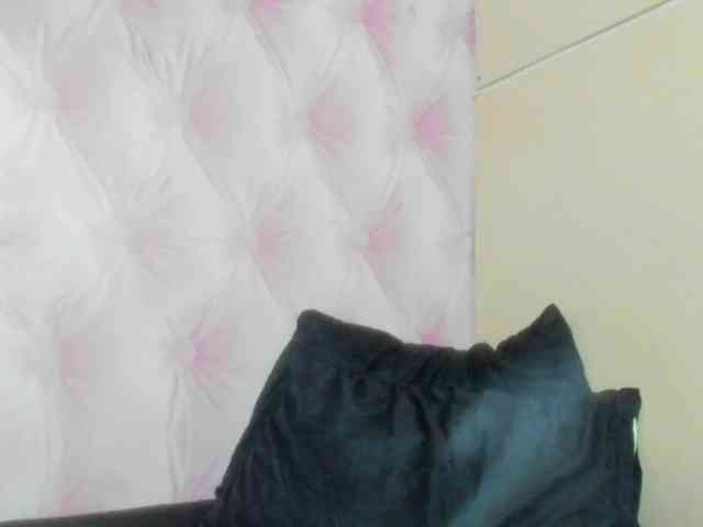 MilaGray webcam