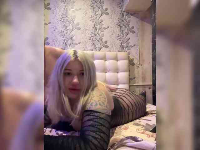 Модель: Patti77