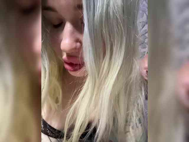 zita78 Live Webcam on BongaCams