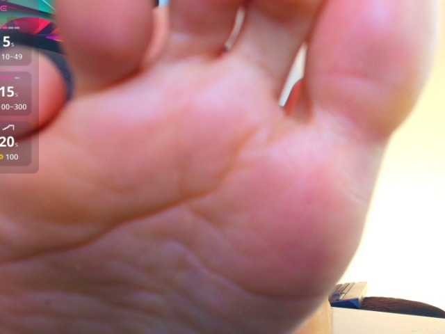 elinne-hendrix's BongaCams show and profile