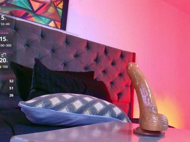 elinne-hendrix's BongaCams show and profile