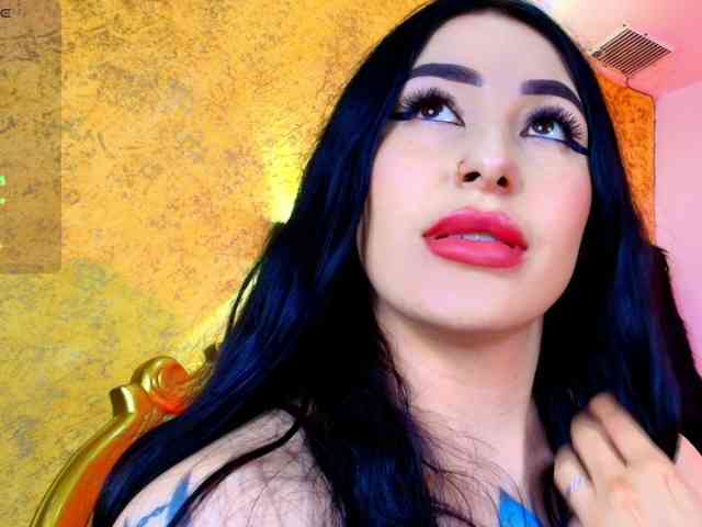 elinne-hendrix webcam