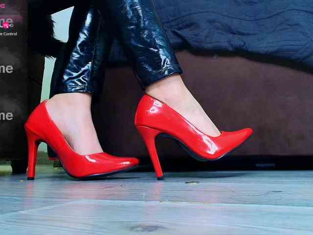 elinne-hendrix webcam