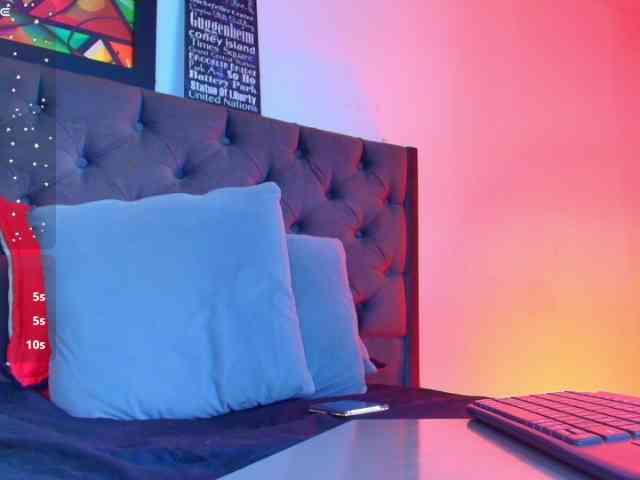 elinne-hendrix webcam