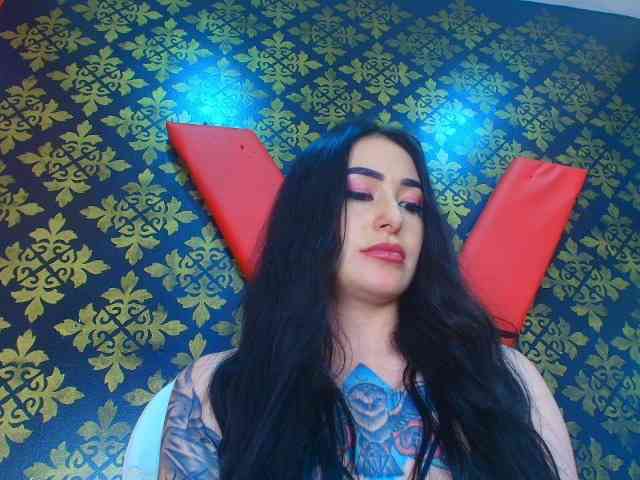 elinne-hendrix webcam