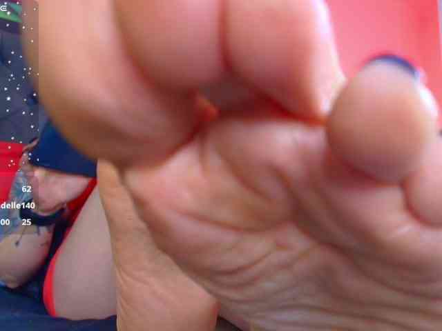 elinne-hendrix webcam