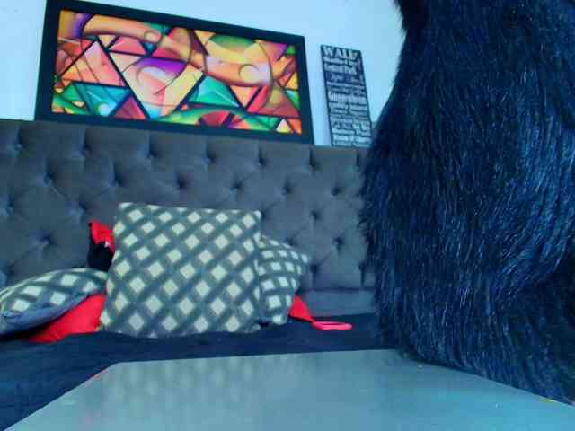 elinne-hendrix webcam