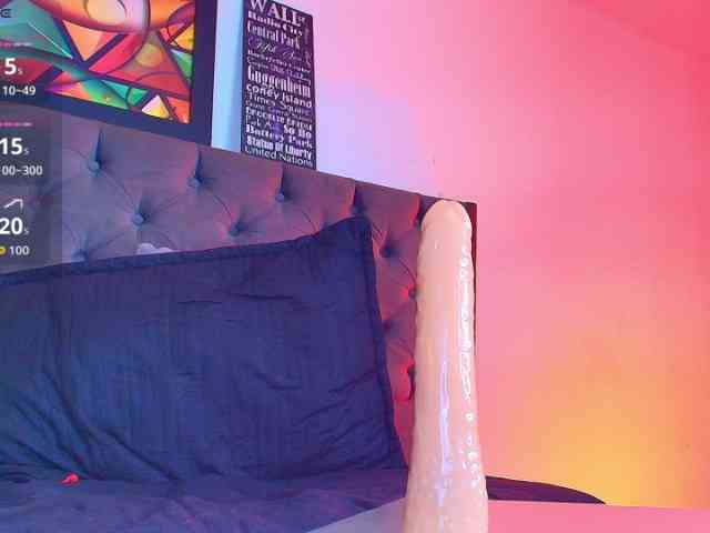 elinne-hendrix webcam