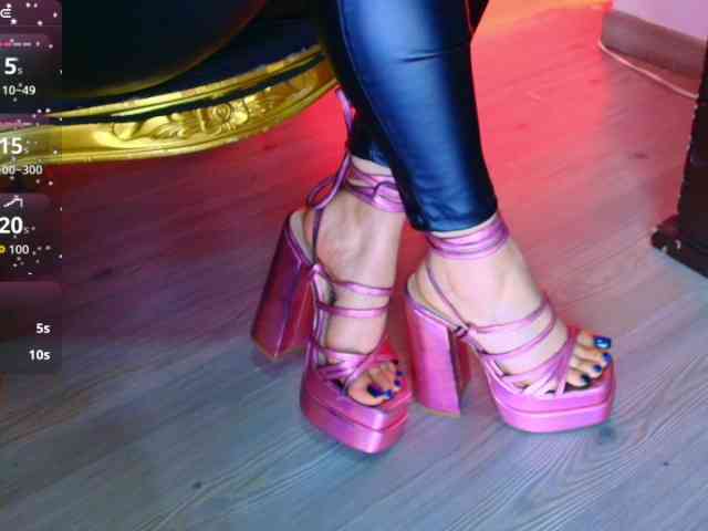 elinne-hendrix webcam