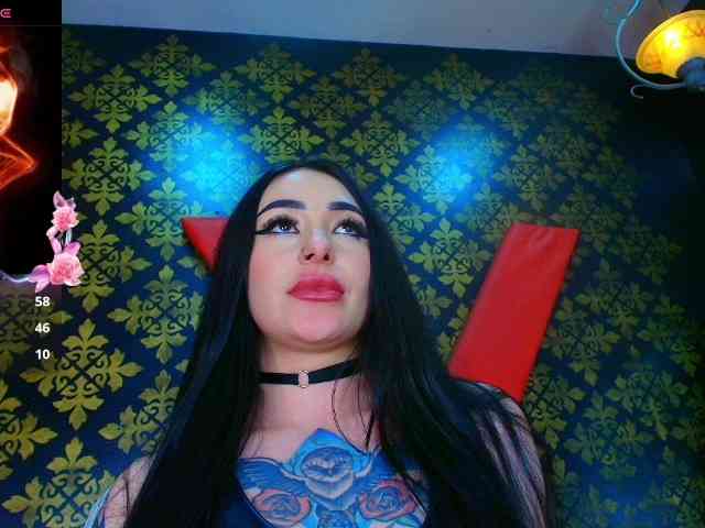 elinne-hendrix webcam