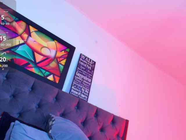 elinne-hendrix webcam